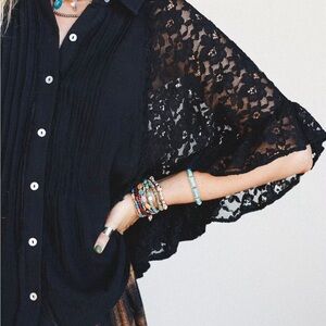 Fantastic Fawn Romantic Lace Black Top with Dolman sleeves, Elegant and Feminine